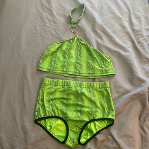 Dolls kill green snake